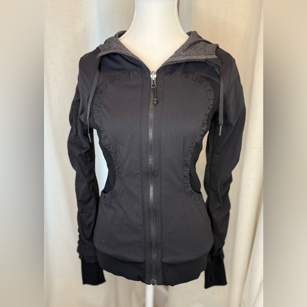 Lululemon Dance Studio Jacket Black Size 6